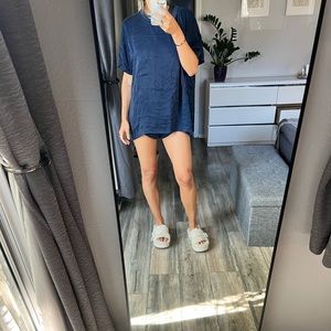 Lunya washable silk tee set in deep blue